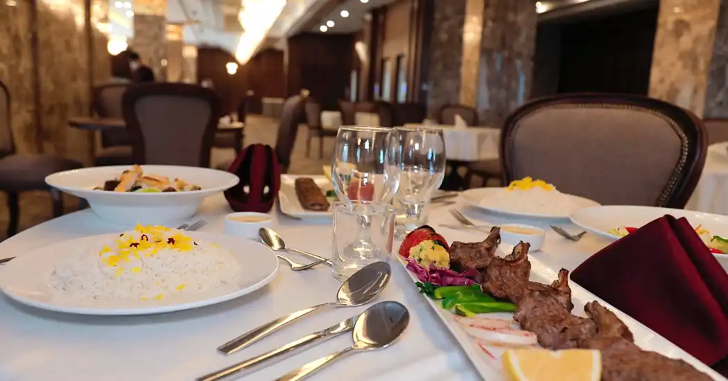 سرویس غذا در هتل هافبورد و فولبرد