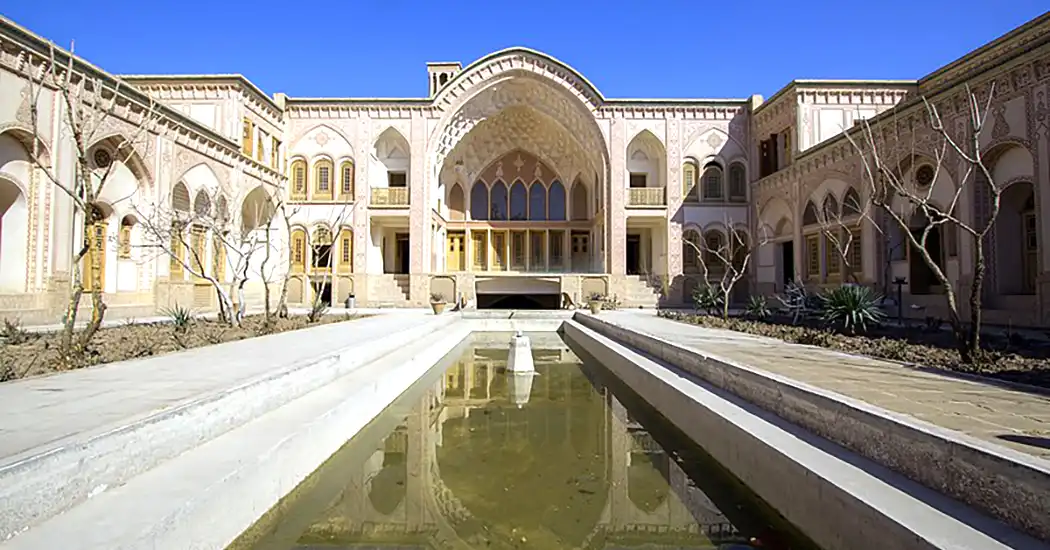 بازدید از خانه زیبای عامری‌ها
