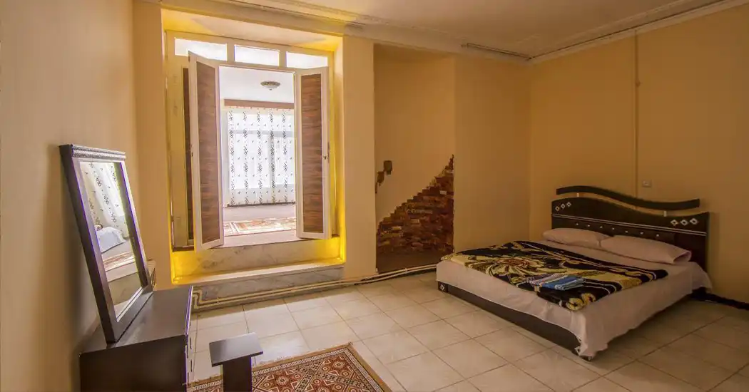 هتل 2 ستاره ناز کرمان