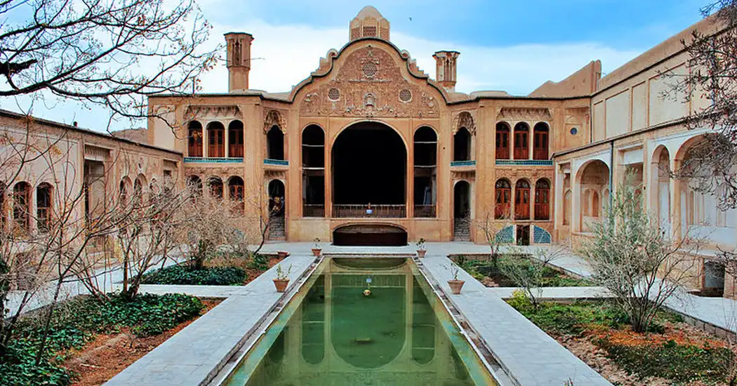 بازدید از خانه بروجردی‌ها