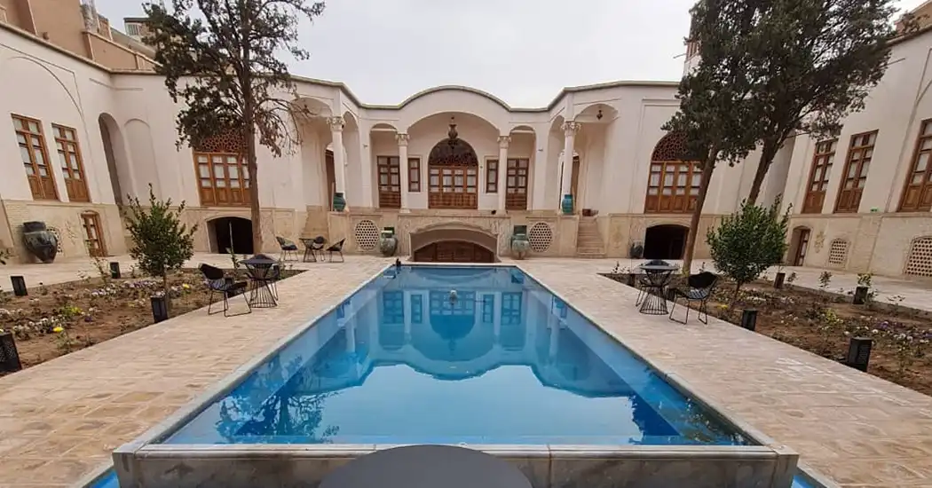 هتل ماندگار کاشان