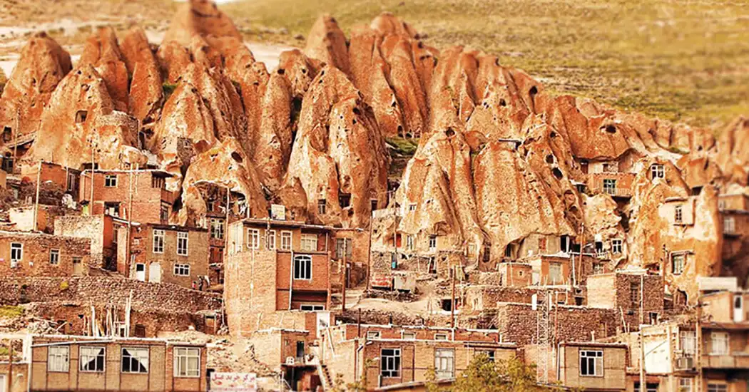جاذبه‌های گردشگری شهر تبریز، شهر اولین‌ها