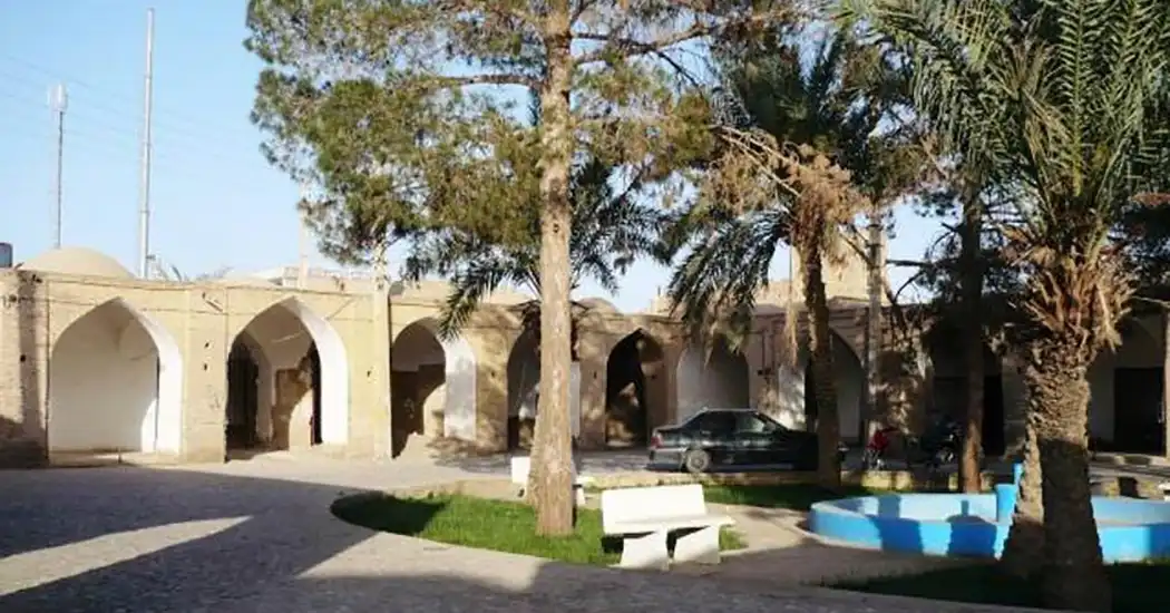 میدان خان یزد