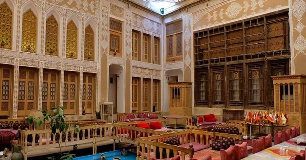 هتل آنتیک ملک‌التجار یزد