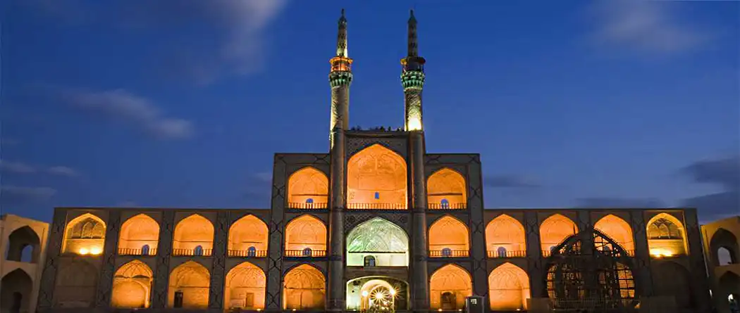 سفر به یزد و گذری در دل یک شهر تاریخی